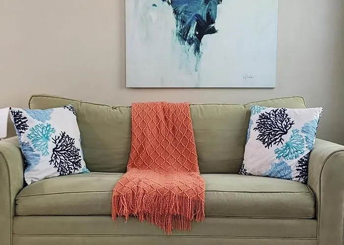 Cozy Beach Rental 1B/1B